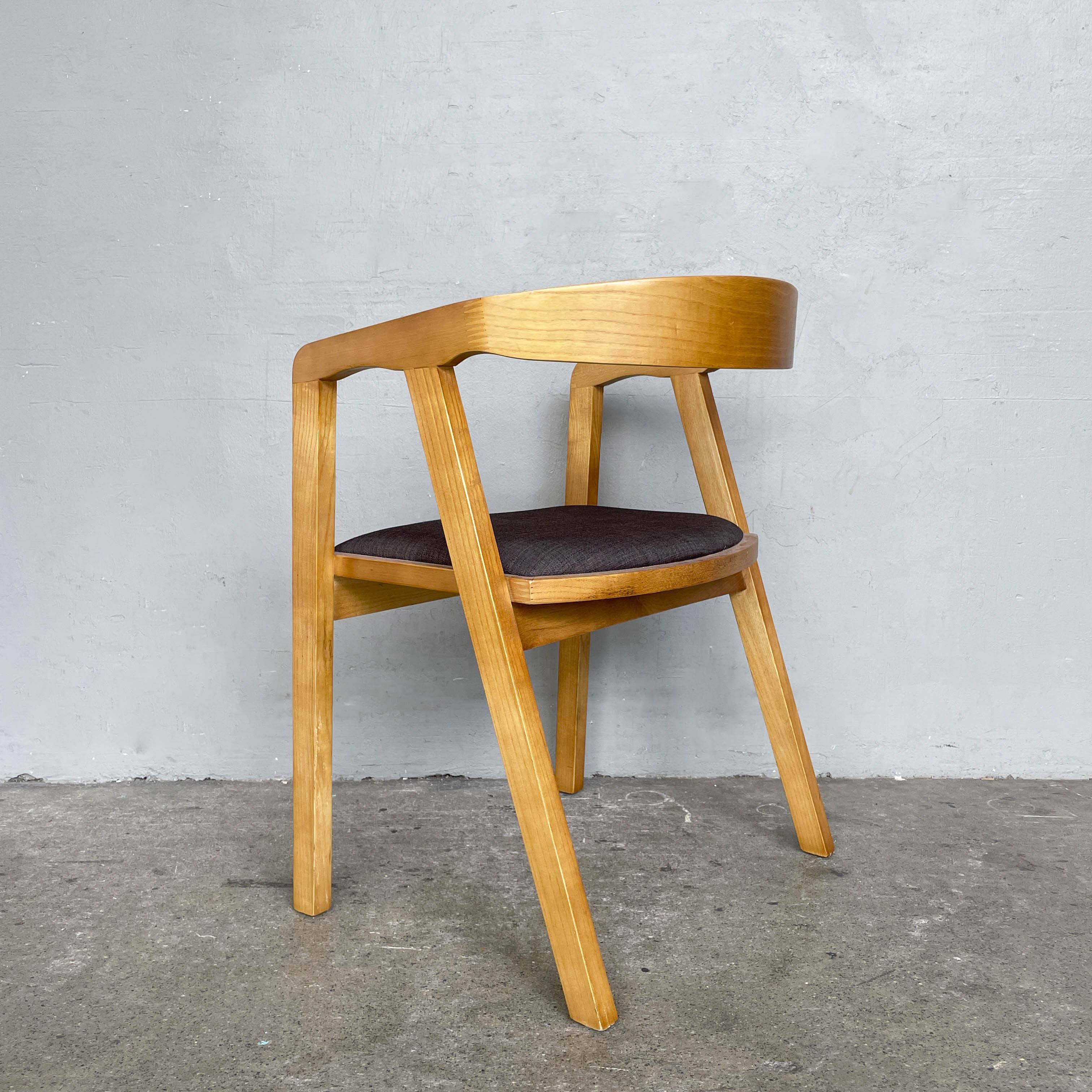 SF Curved-Back Dining Armchair