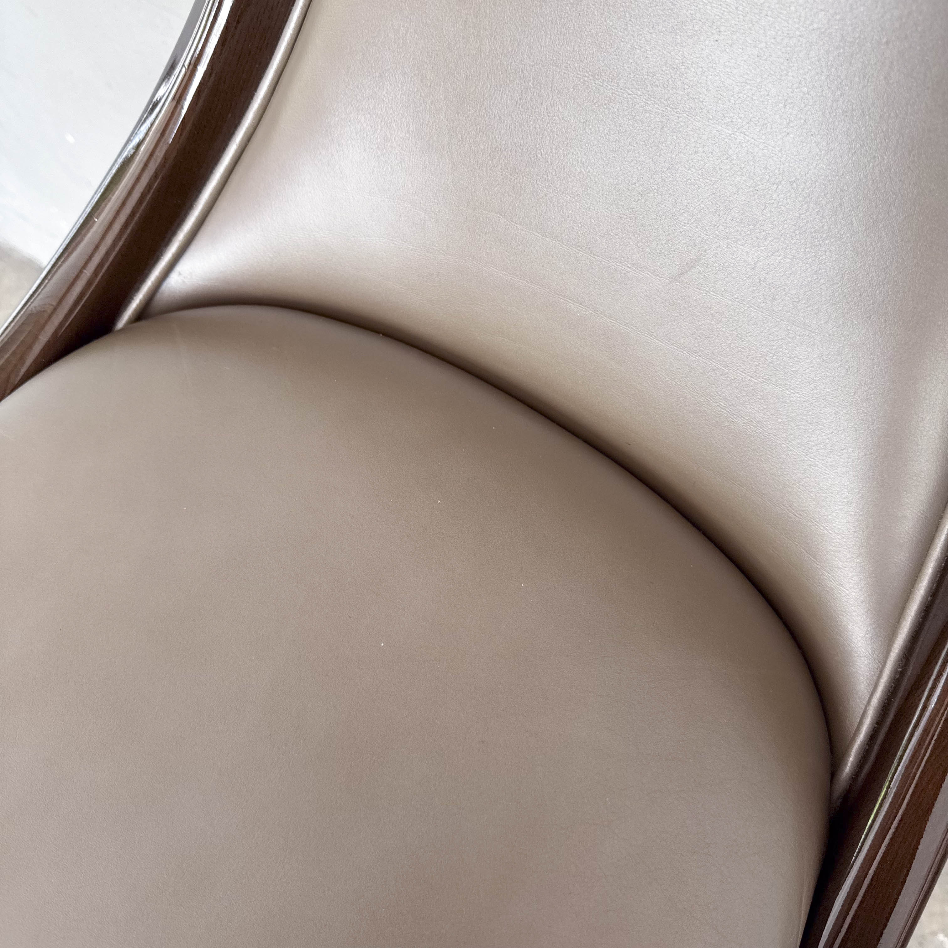 Slim 3-Legged Bar Chair