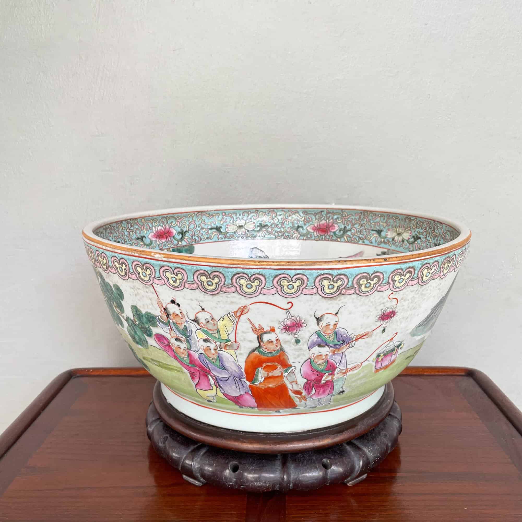 Famille Rose Large Porcelain Bowl - 100 Children in Garden 百子图