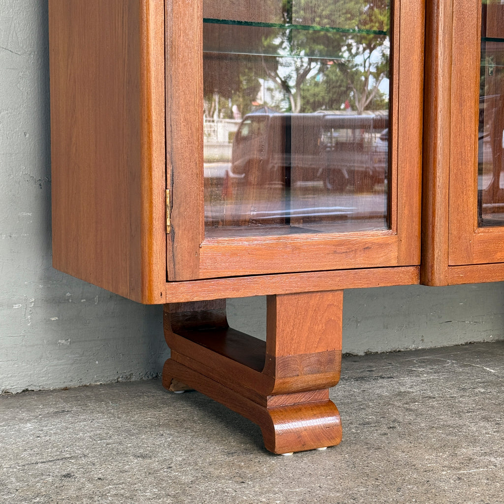 Refurbished Vintage 3-Door U-Leg Display Cabinet