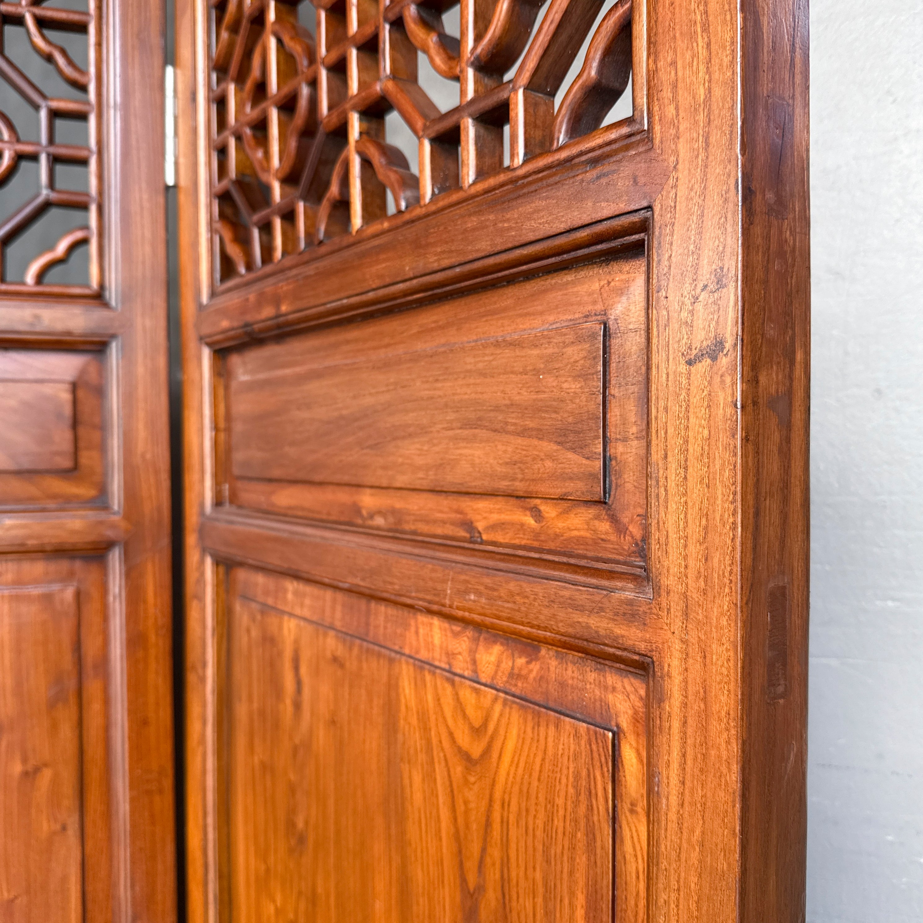 Elm Geometric Fretwork Tall Partition
