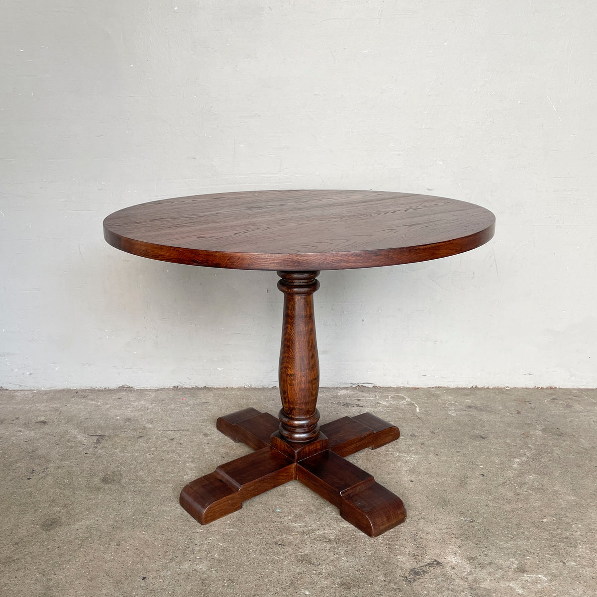 Refurbished Round Pedestal Dining Table