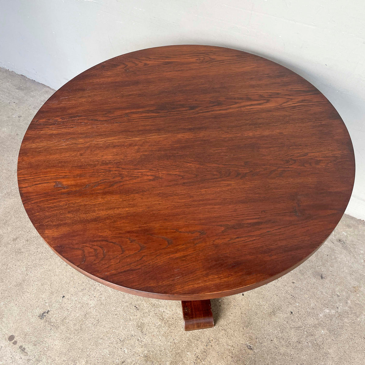 Refurbished Round Pedestal Dining Table