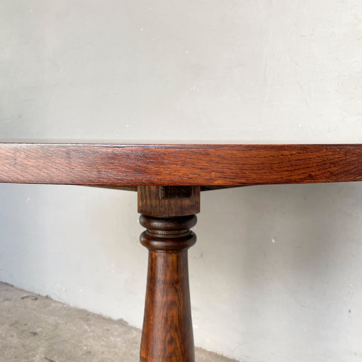 Refurbished Round Pedestal Dining Table