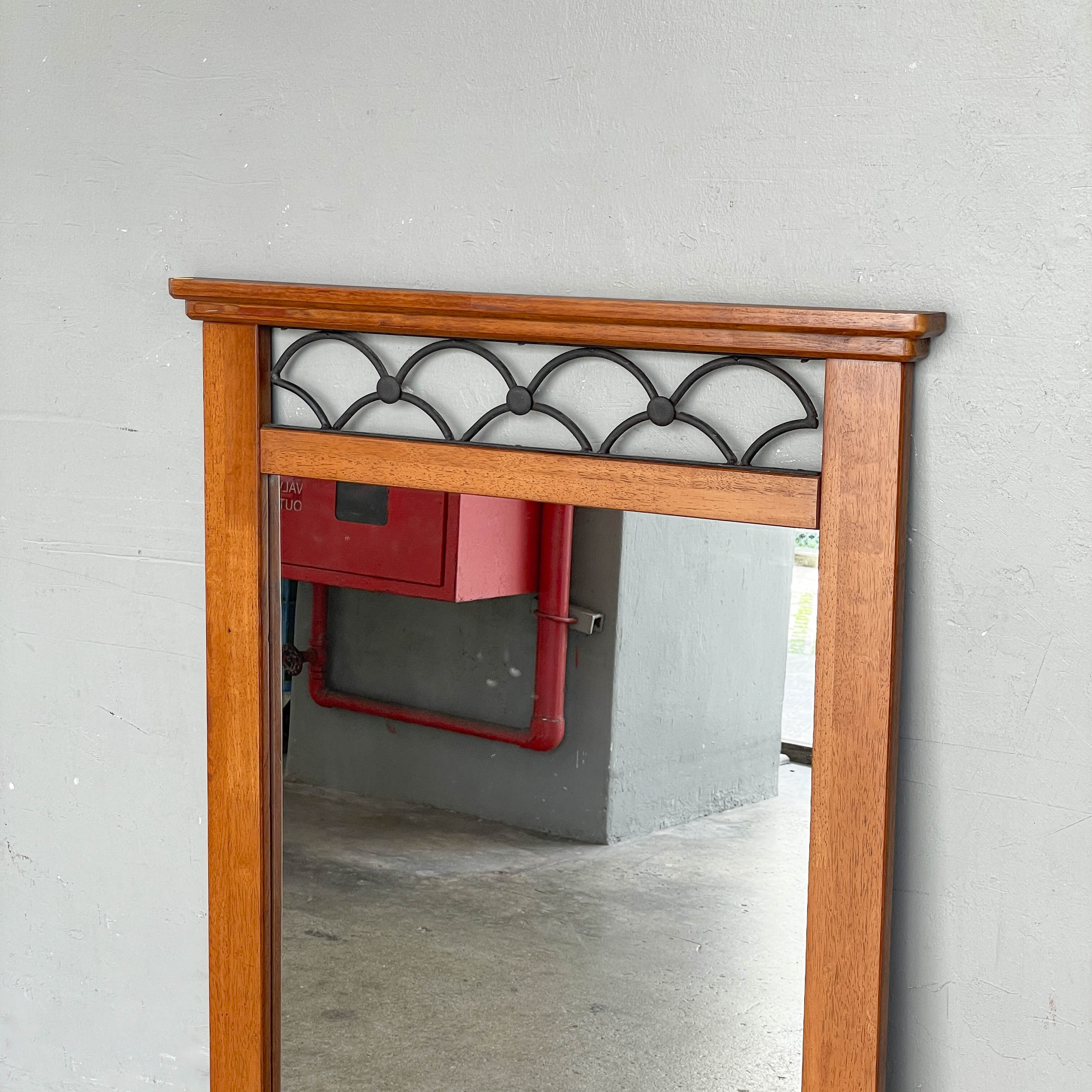 Wooden Mirror with Scalloped Lattice Top