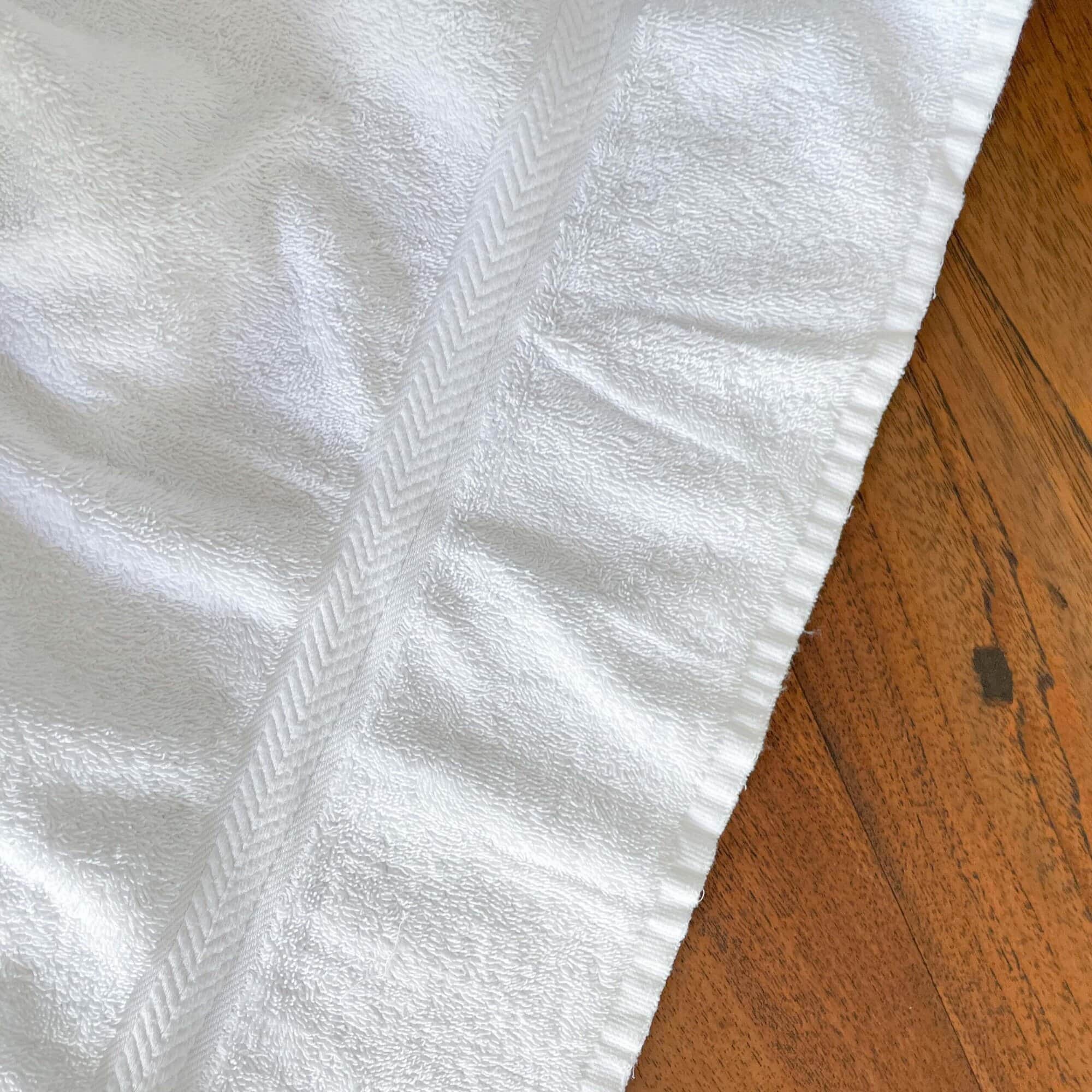 Bath Towel (with woven strip)
