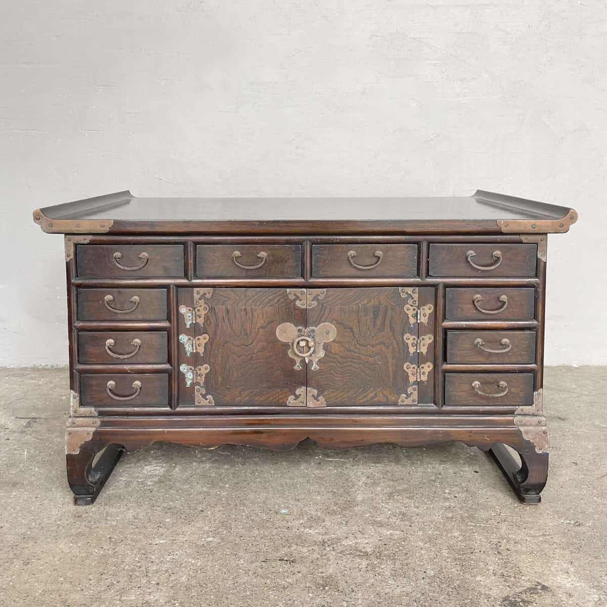 Double-Sided Korean "Morijang" Chest