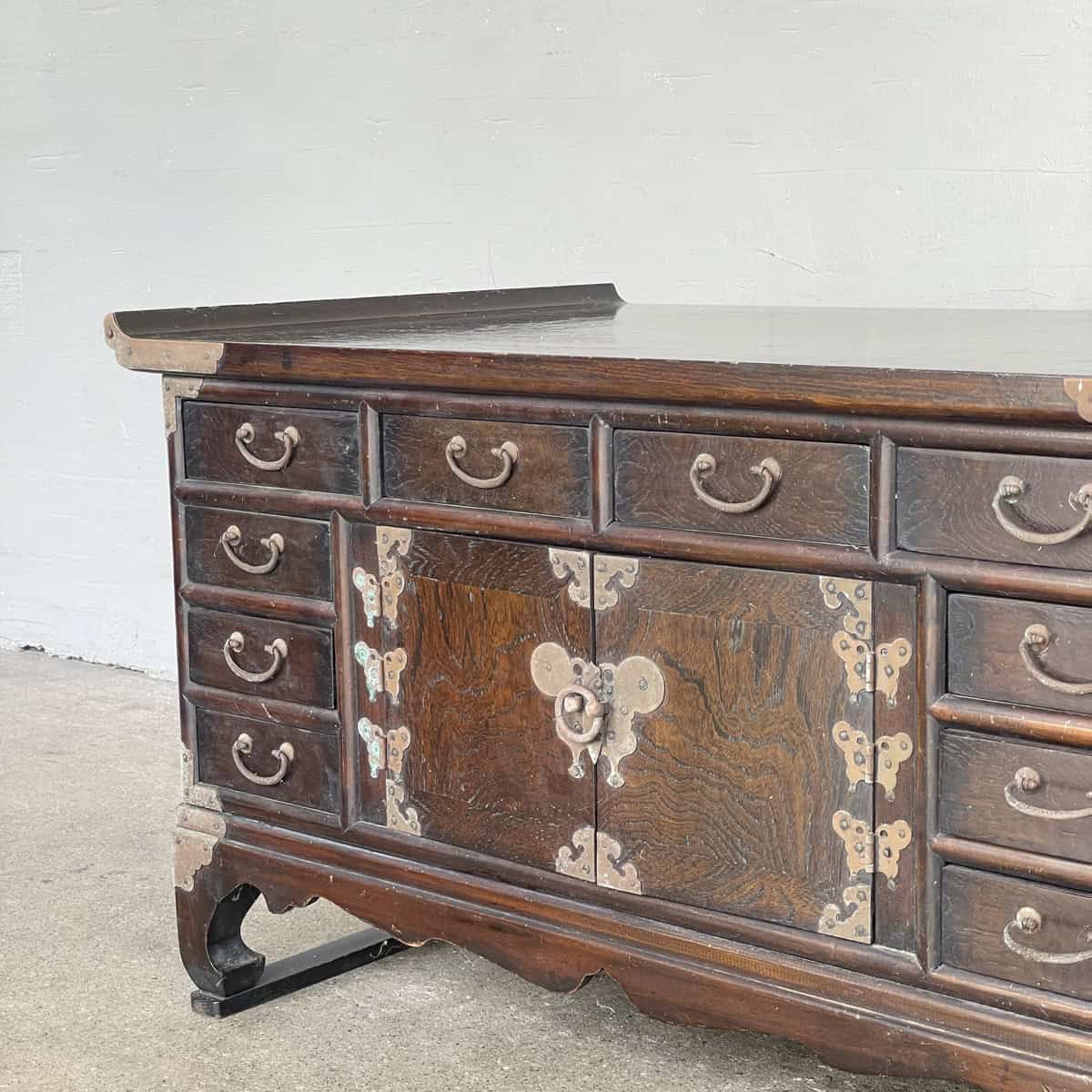 Double-Sided Korean "Morijang" Chest