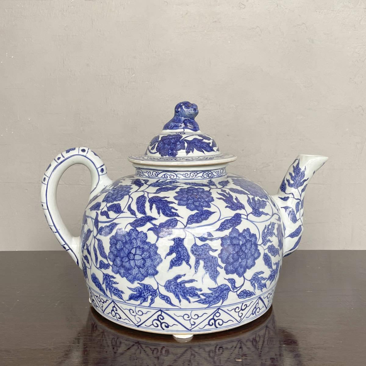 Large Chinese Blue & White Decorative Teapot