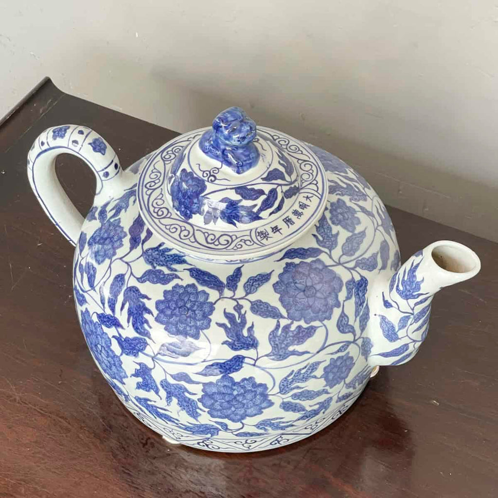 Large Chinese Blue & White Decorative Teapot