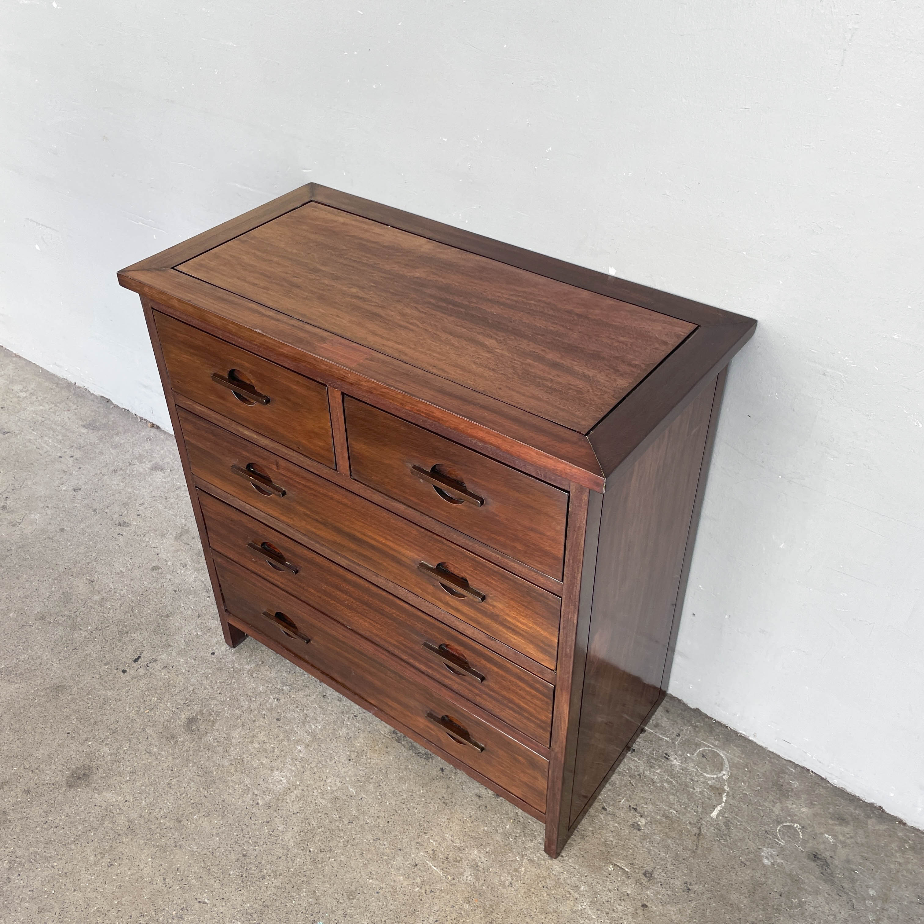 Chest of Drawers with Circular Pulls