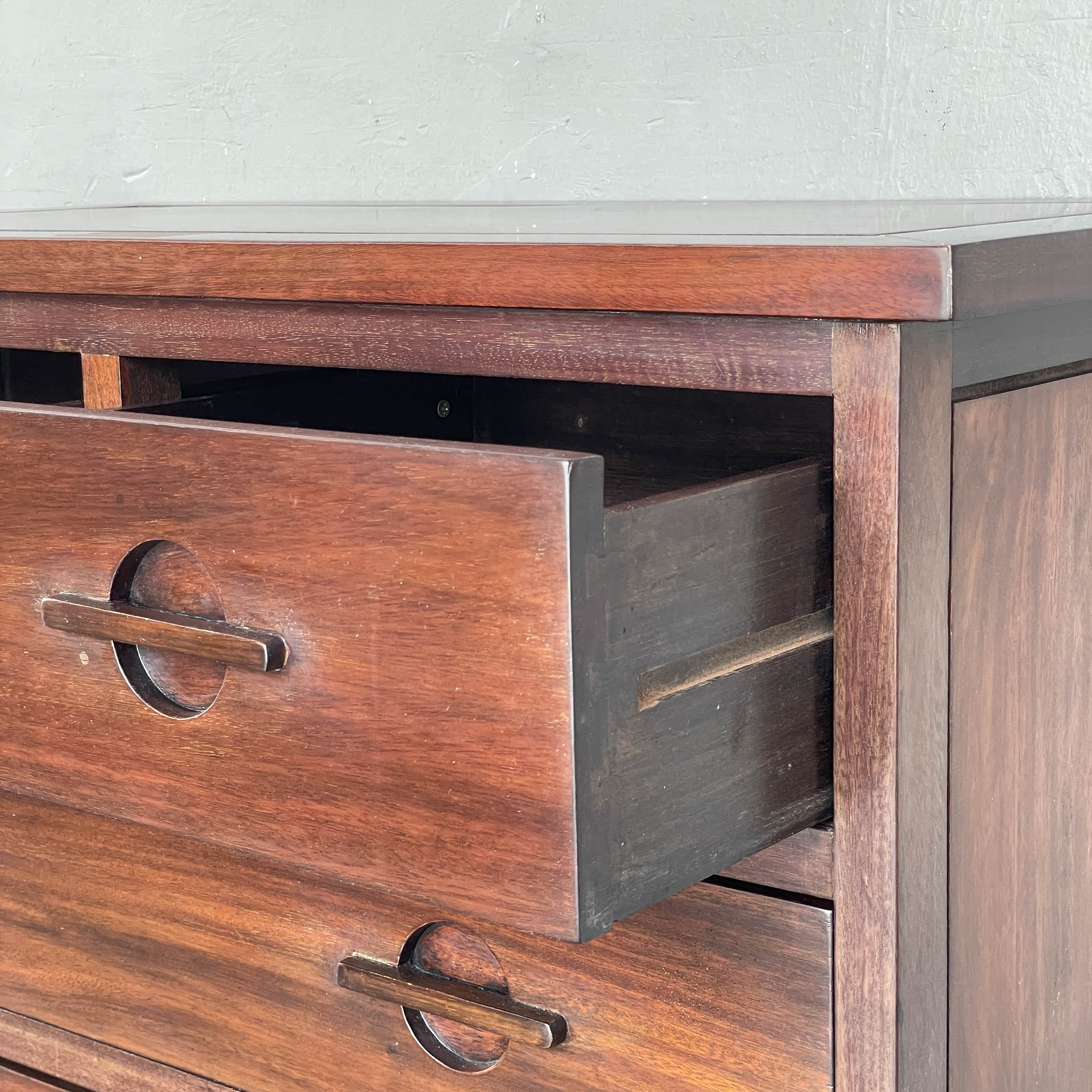 Chest of Drawers with Circular Pulls