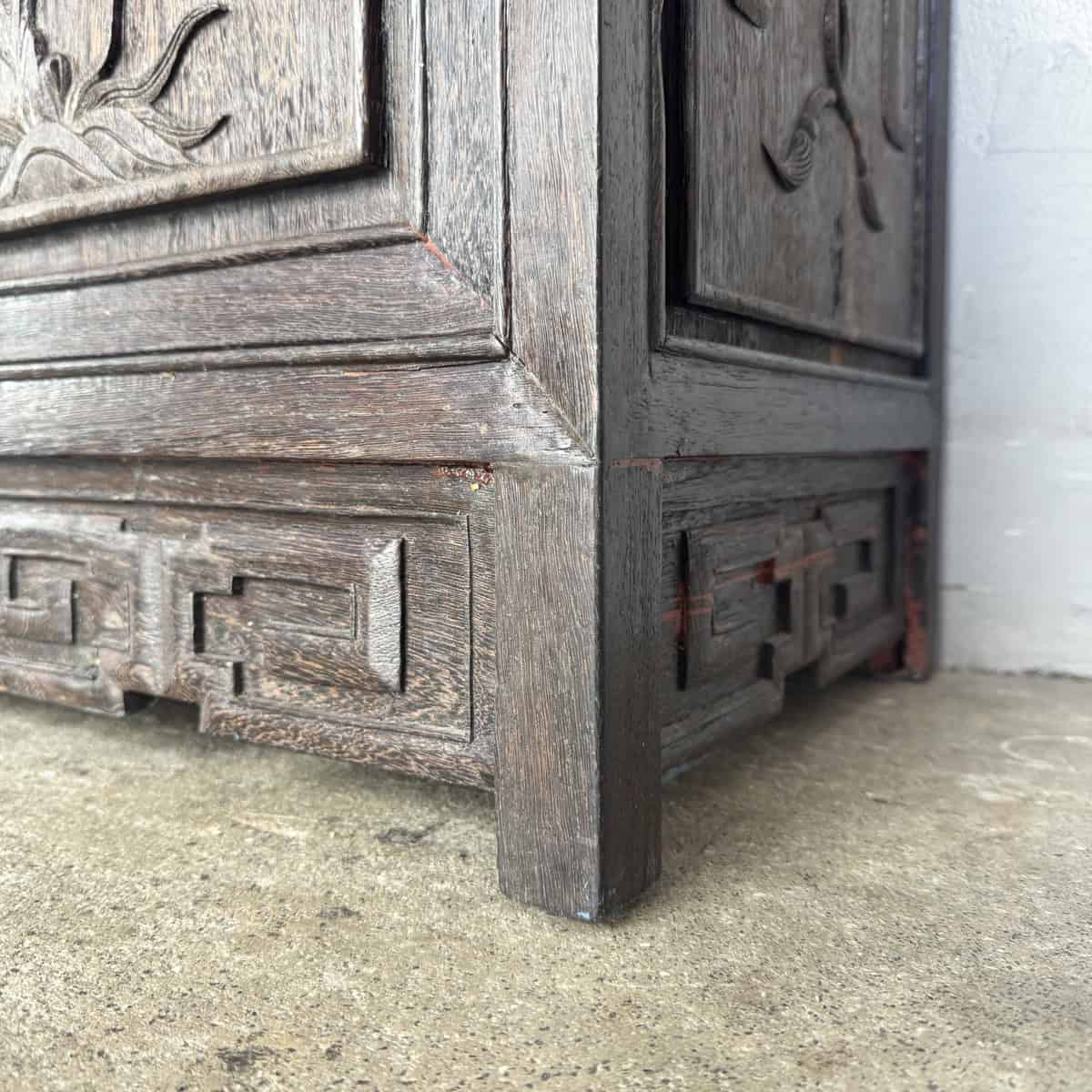 Jichi Wood Display Cabinet with Carved Panels