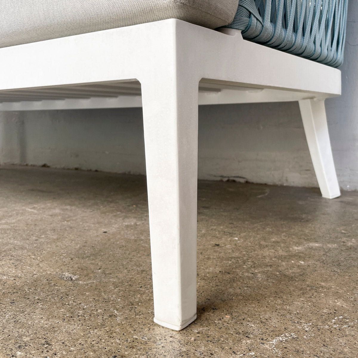 Konopi (CMYK) Uno 2-Seat Outdoor Sofa