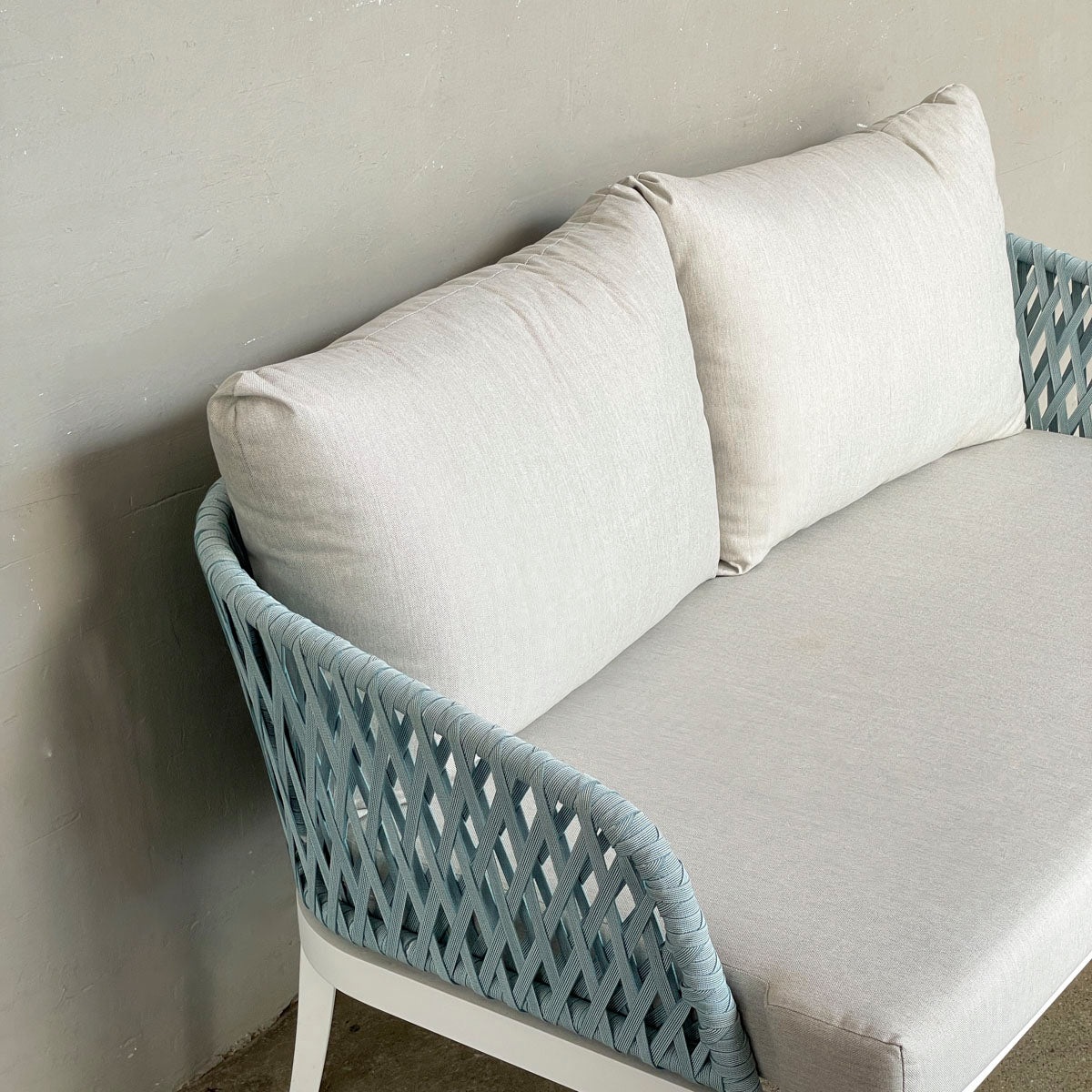 Konopi (CMYK) Uno 2-Seat Outdoor Sofa