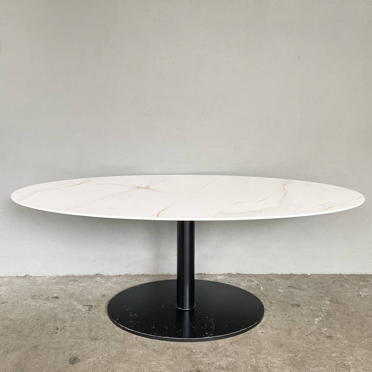 Oval Sintered Stone Table