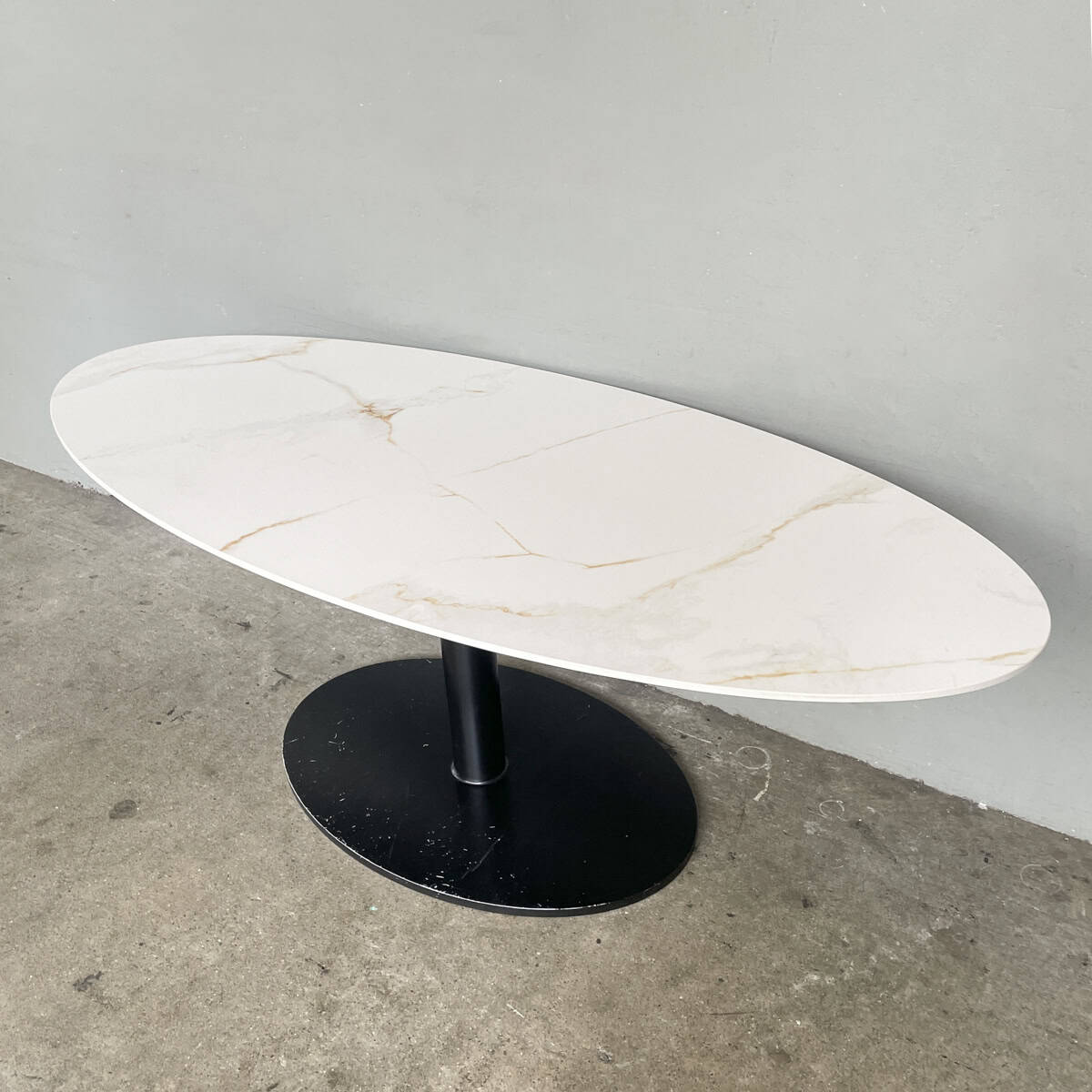 Oval Sintered Stone Table