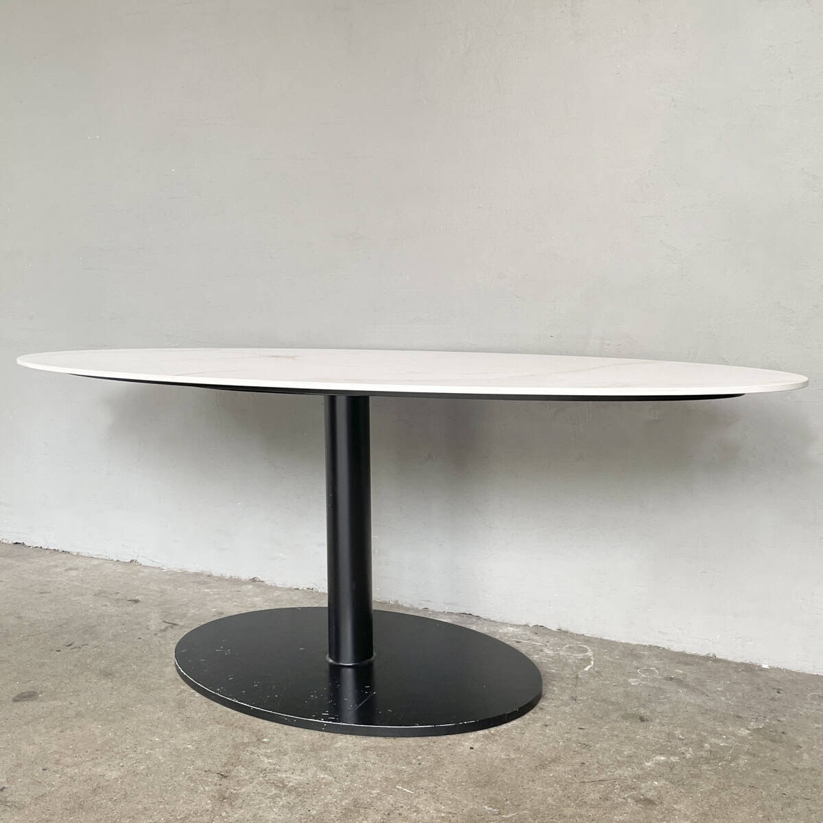 Oval Sintered Stone Table