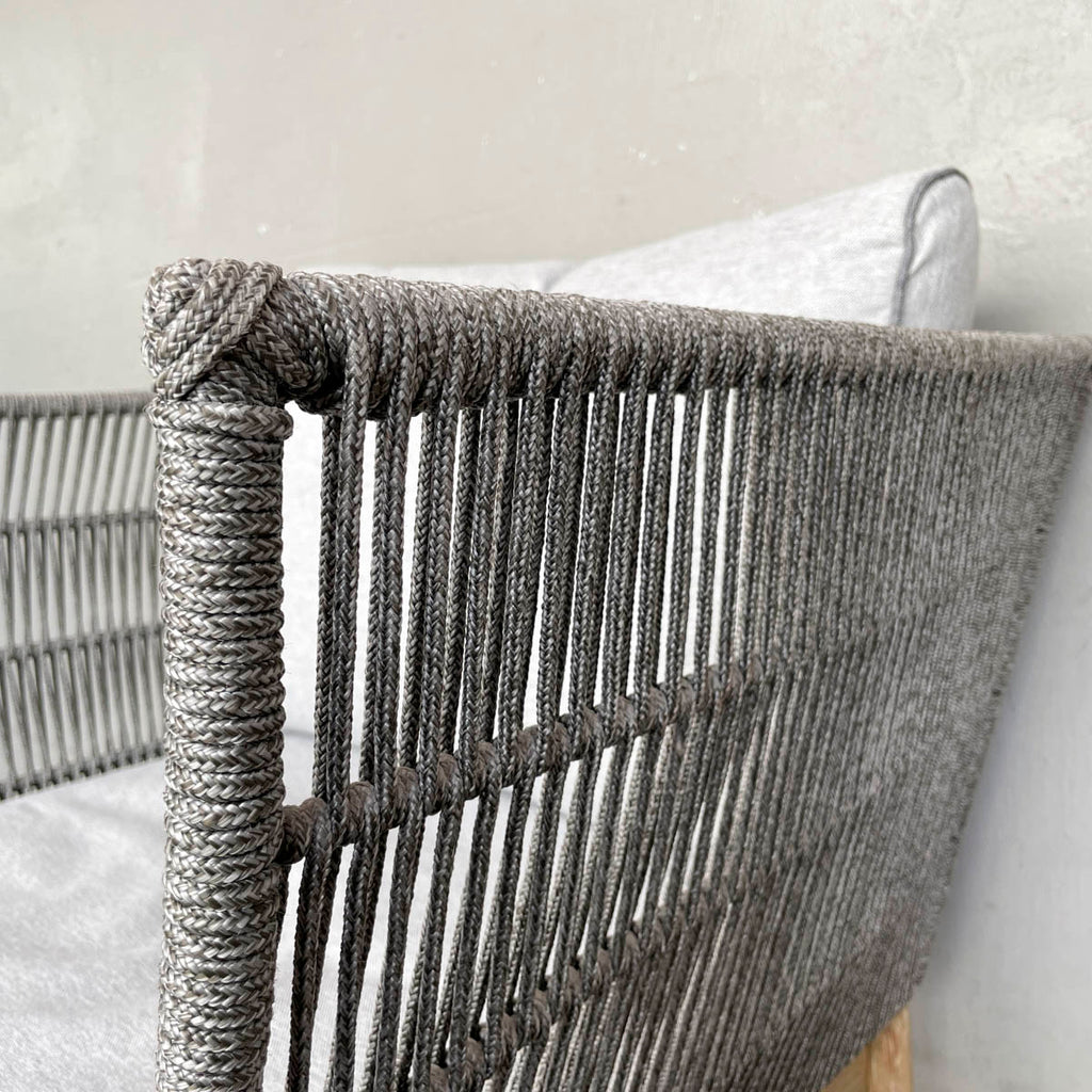 Brand New Outdoor 1 Seater - Rope Design