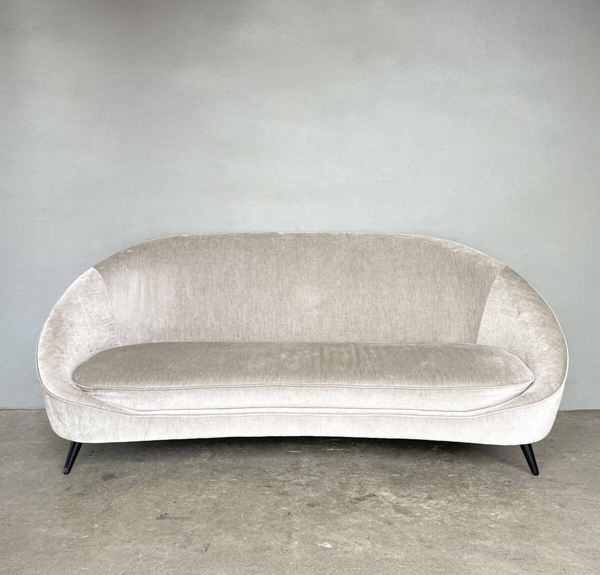 Vibieffe 650 Nido Curved Sofa in Greige