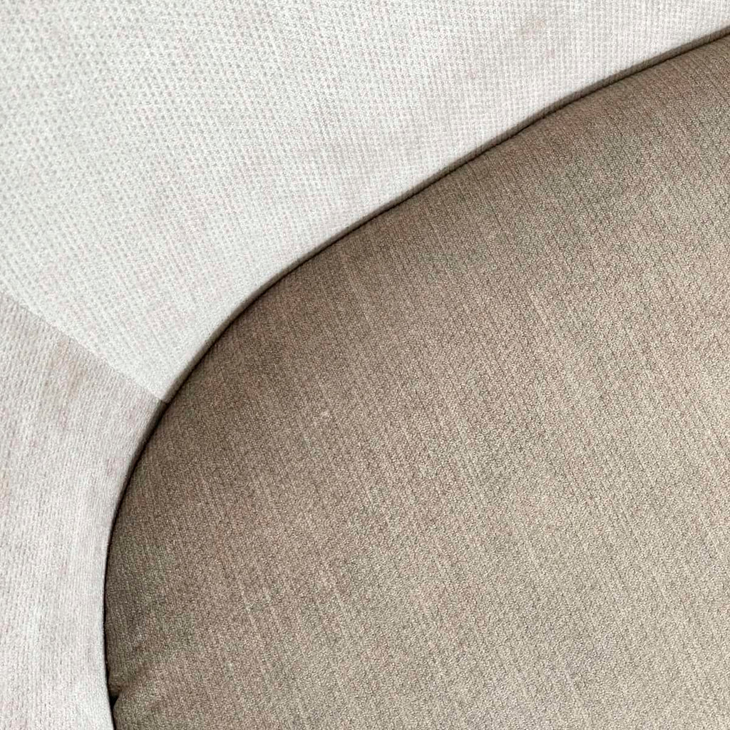 Vibieffe 650 Nido Curved Sofa in Greige