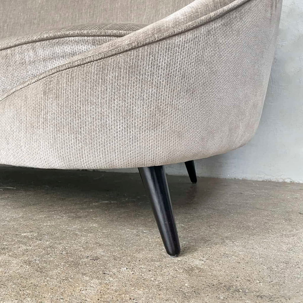 Vibieffe 650 Nido Curved Sofa in Greige