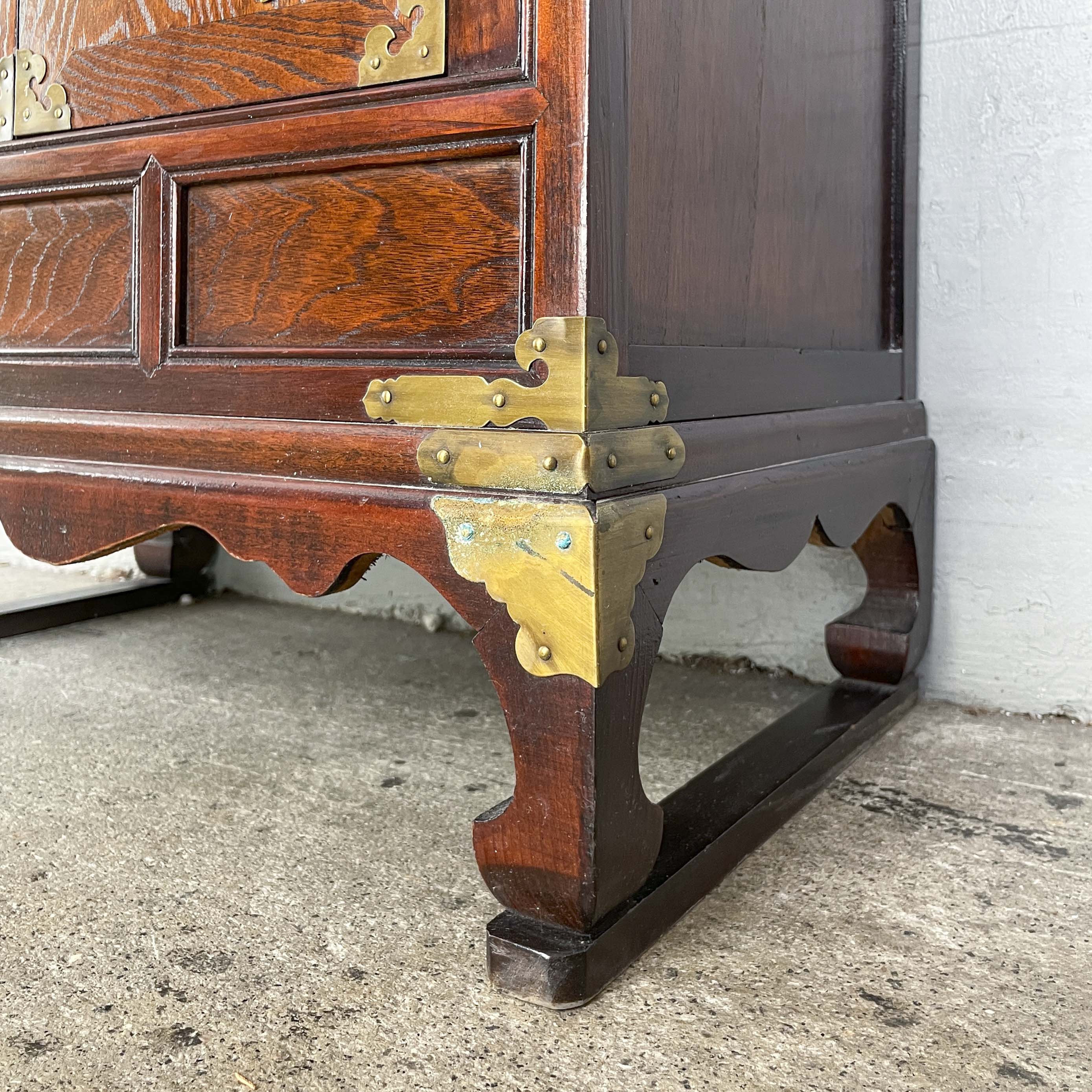 Slim & Tall Korean-Style Elm Shelf