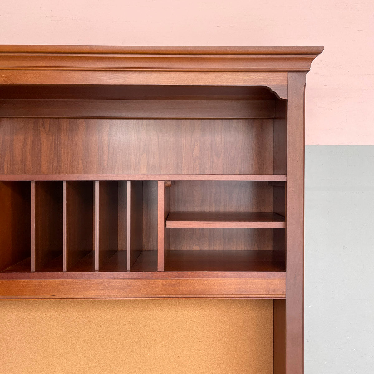 Thomasville Classic Study Desk with Hutch