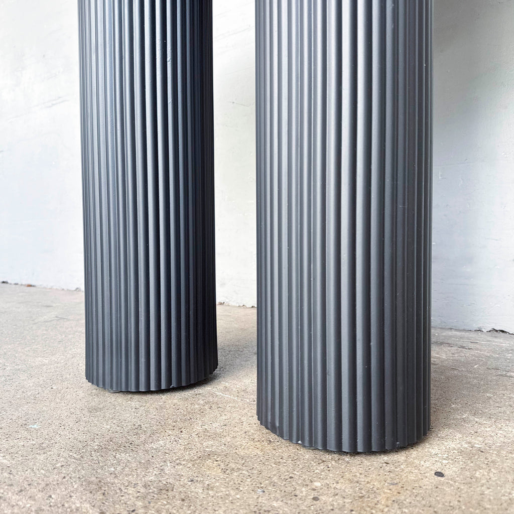 Ribbed Black Pedestal Round Table