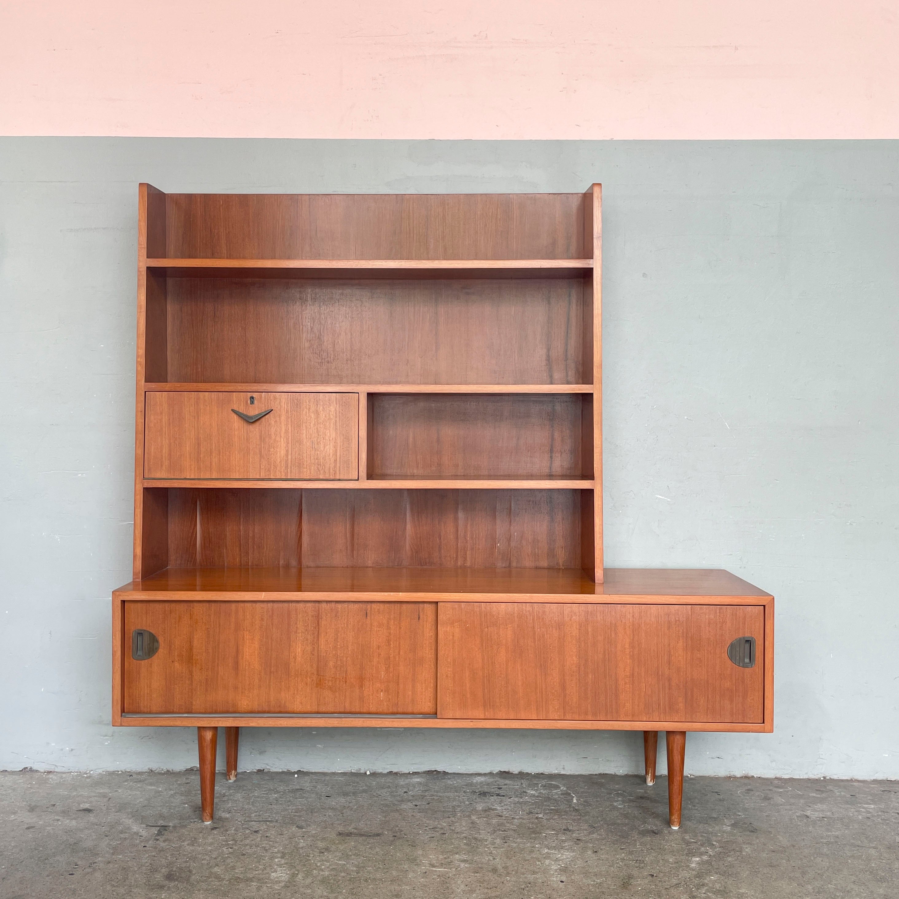Vintage Mid-Century Modern Storage & Display Unit