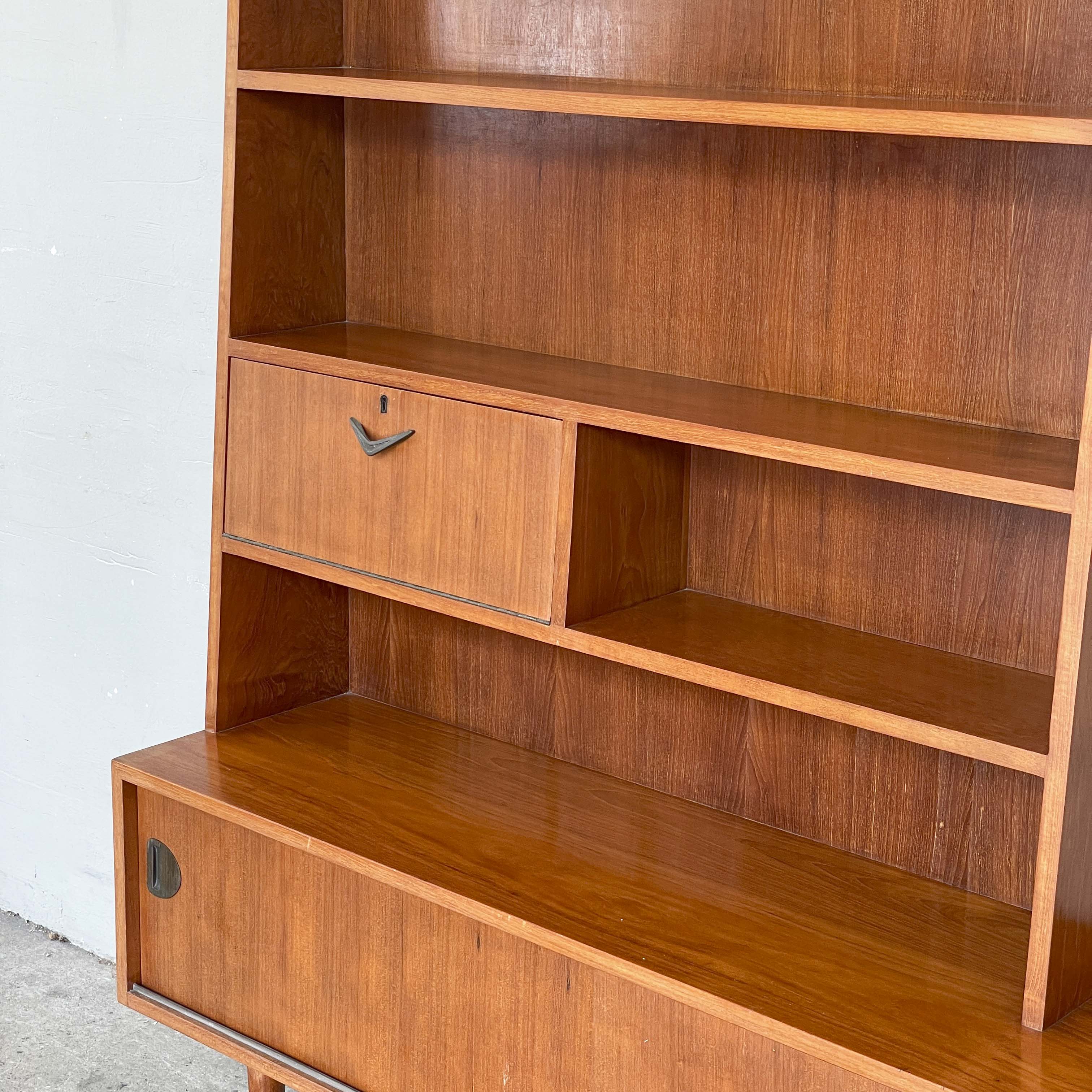 Vintage Mid-Century Modern Storage & Display Unit