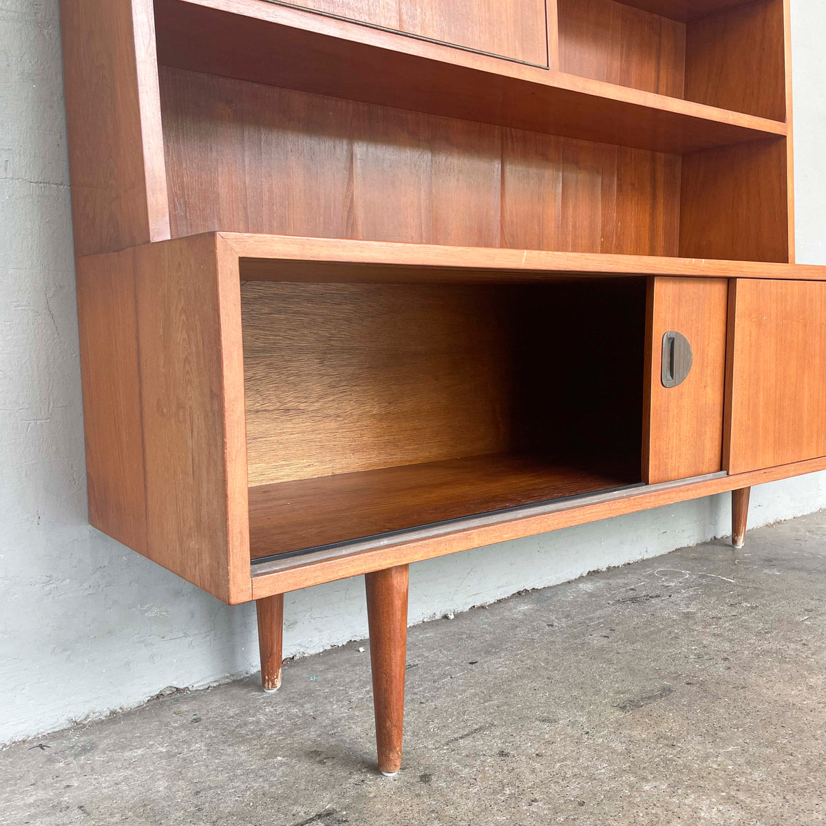 Vintage Mid-Century Modern Storage & Display Unit