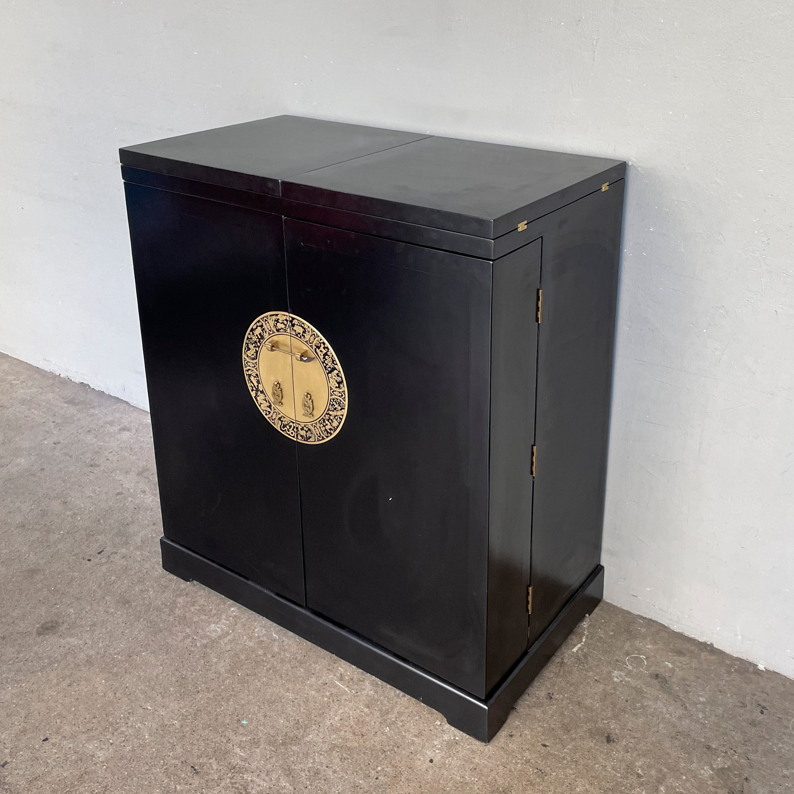 Elm Bar Cabinet with Wheels