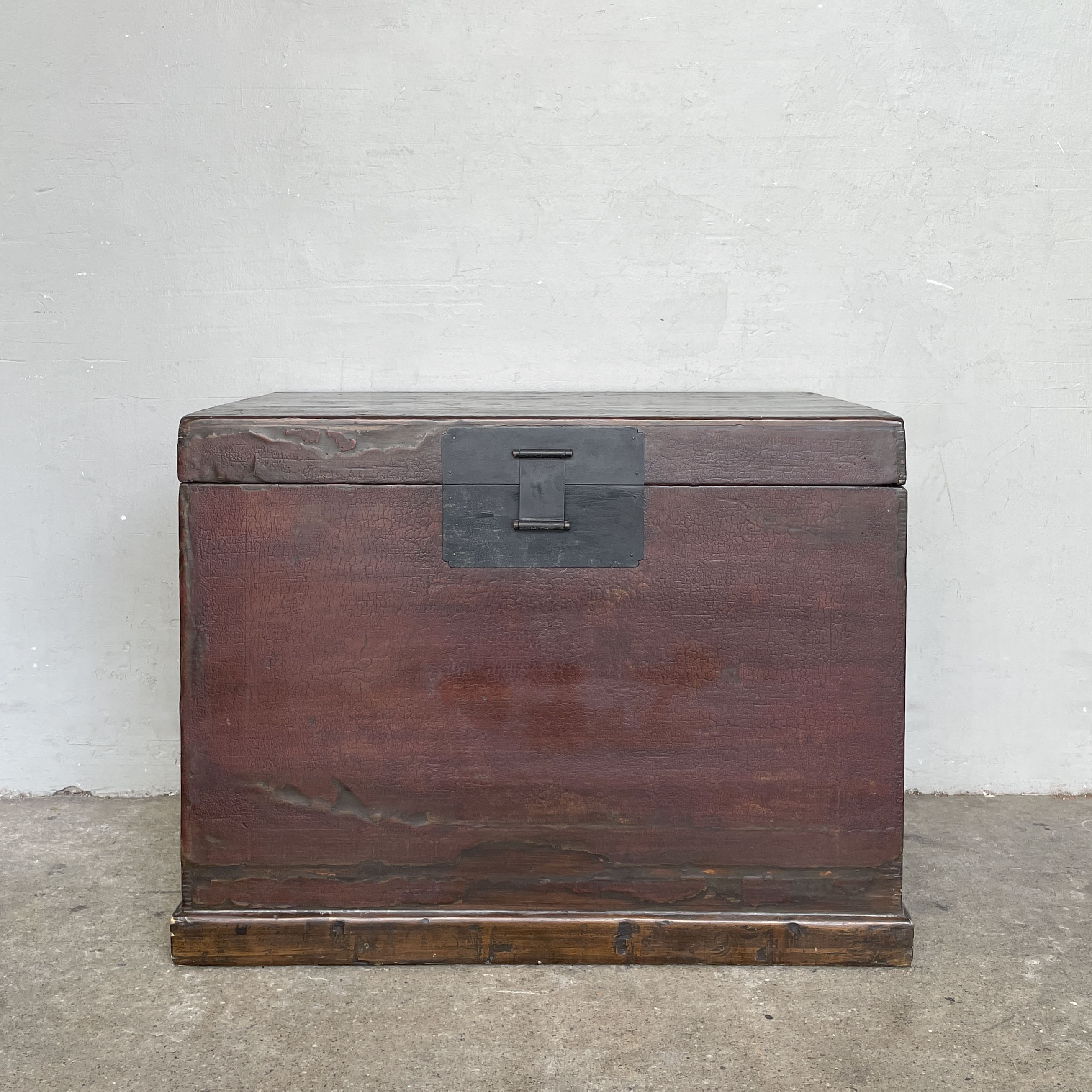 Crackled Lacquer Elm Chest