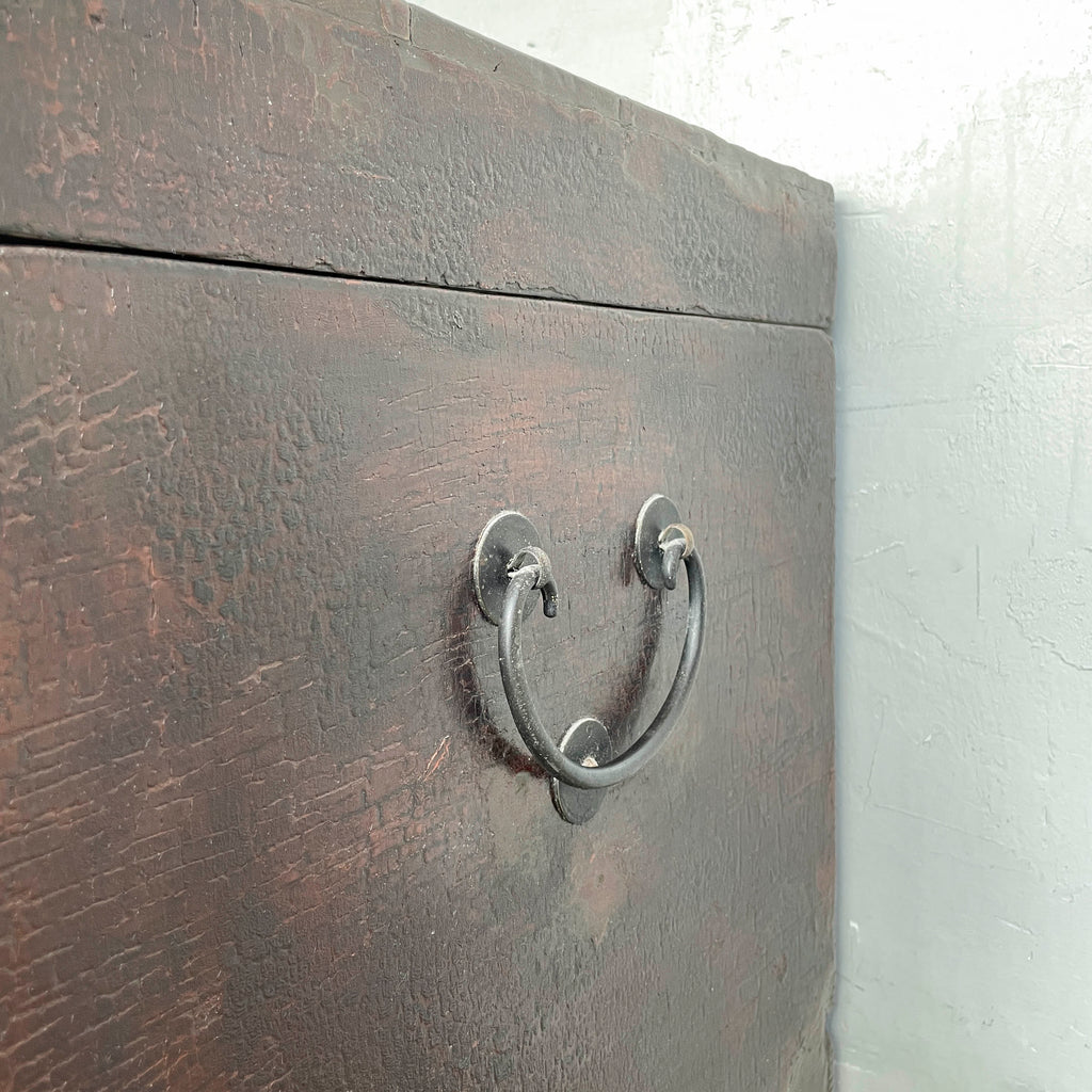 Crackled Lacquer Elm Chest