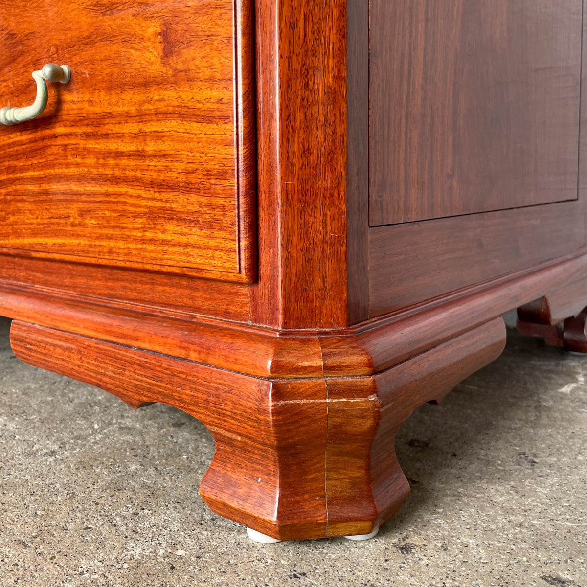Rosewood Dresser with Tri-Fold Mirror