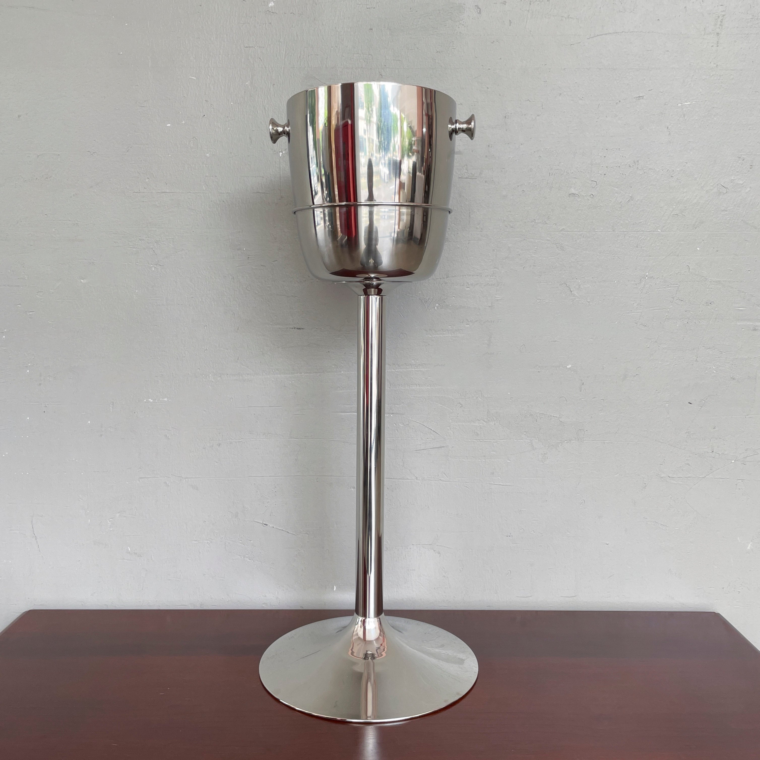 Standing Ice Bucket (Brand New)
