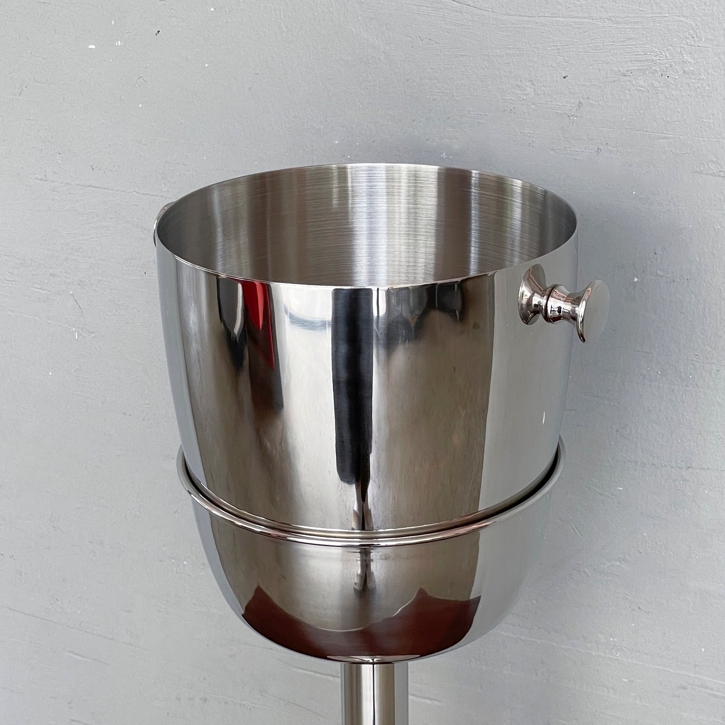 Standing Ice Bucket (Brand New)