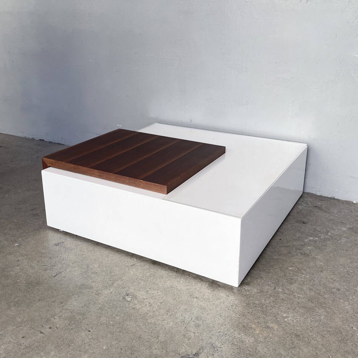 Coffee Table with Sliding Top/Storage