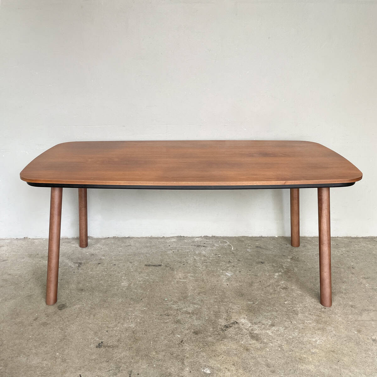 Castlery Strato Dining Table (180cm)