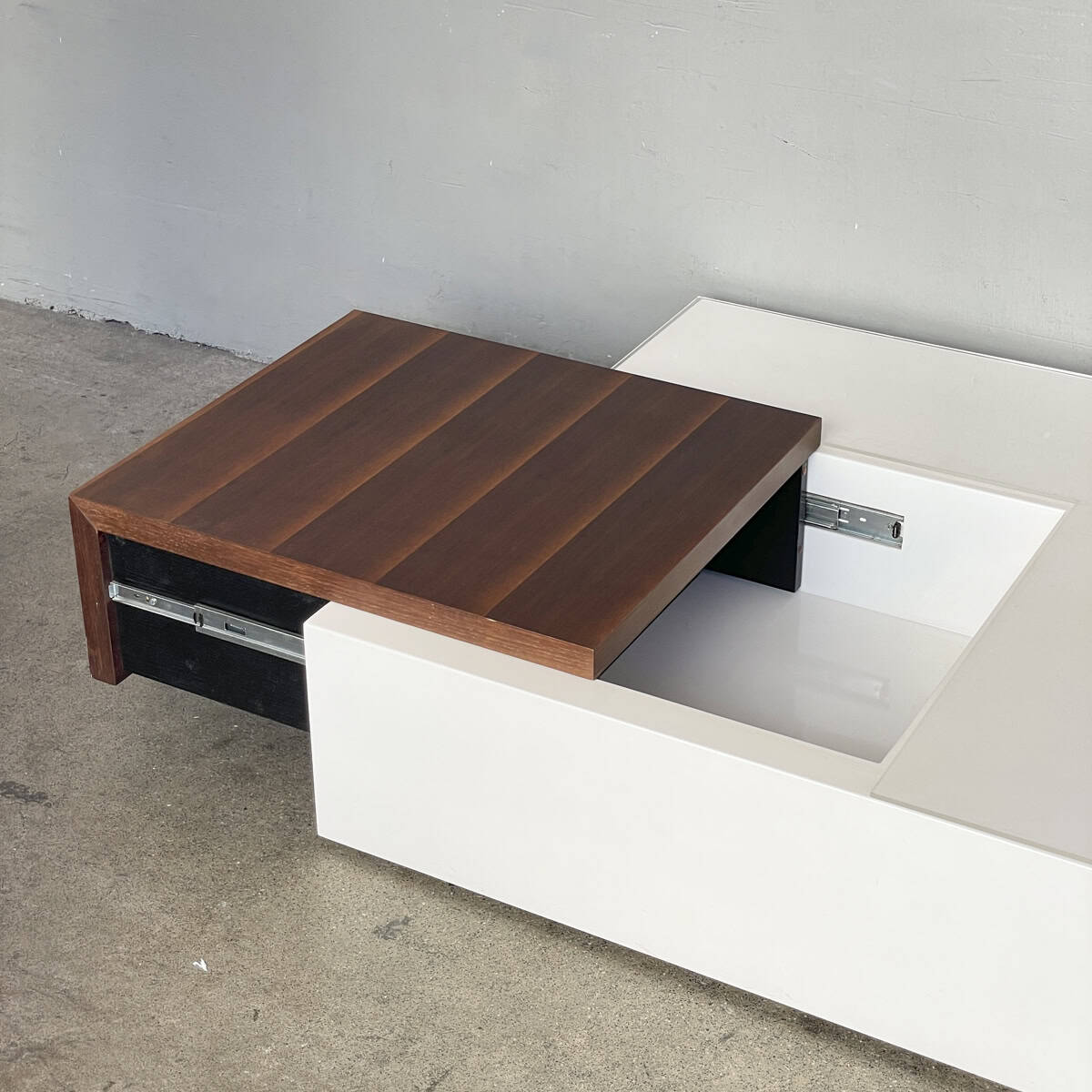 Coffee Table with Sliding Top/Storage