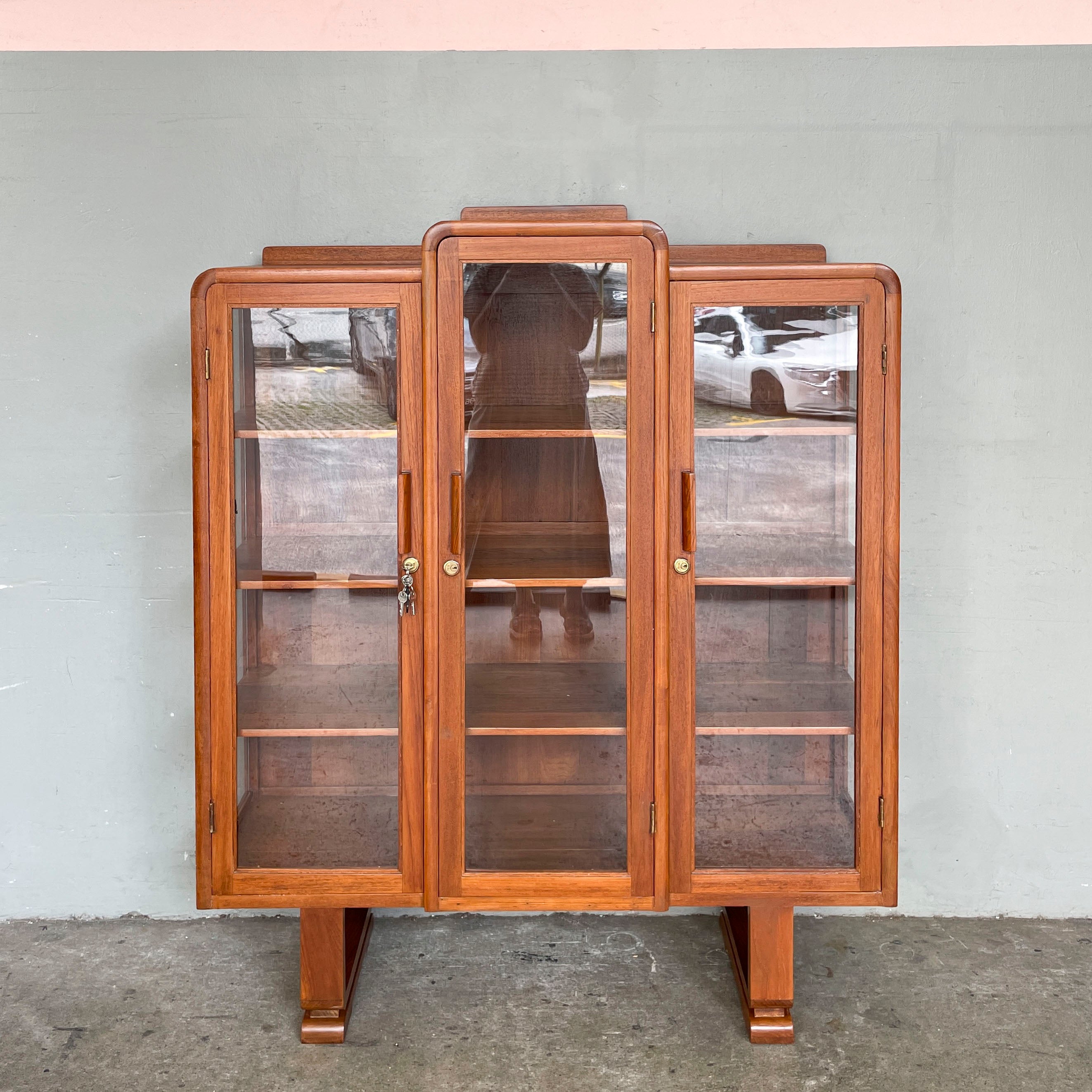 Refurbished Vintage 3-Door U-Leg Display Cabinet