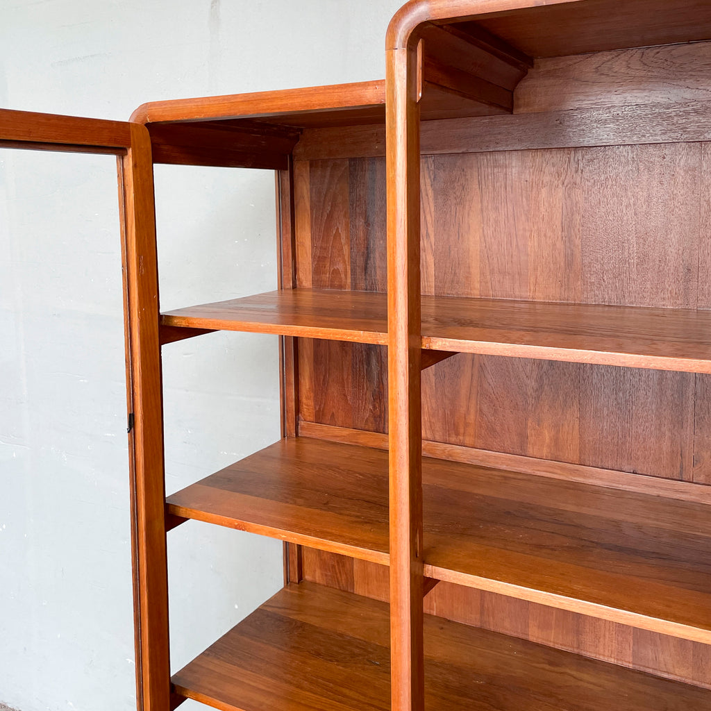 Refurbished Vintage 3-Door U-Leg Display Cabinet