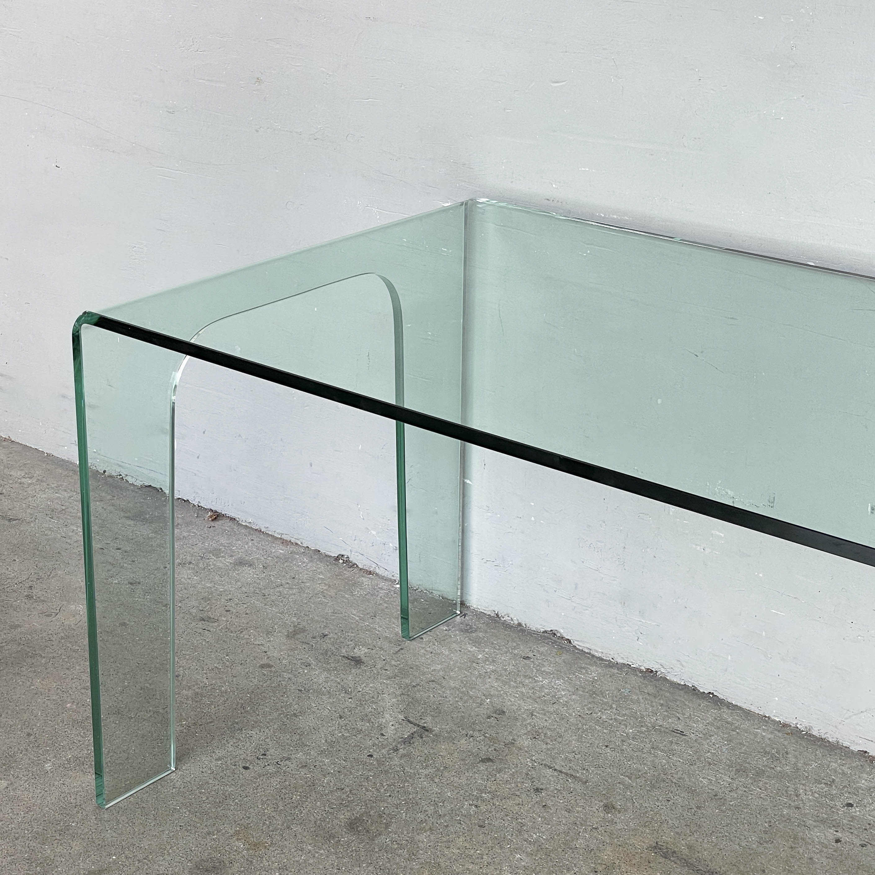 Minimalist Curved Glass Table