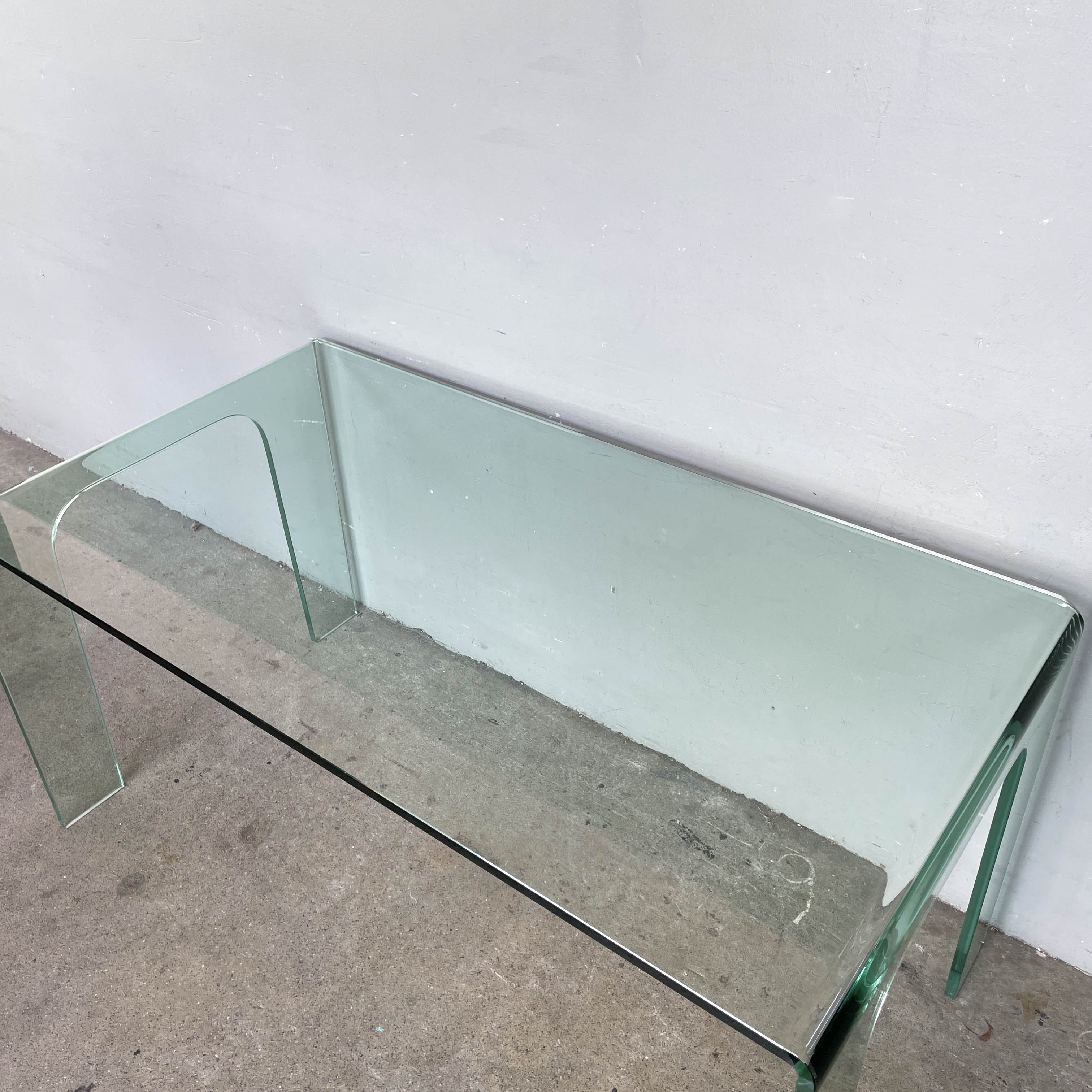 Minimalist Curved Glass Table