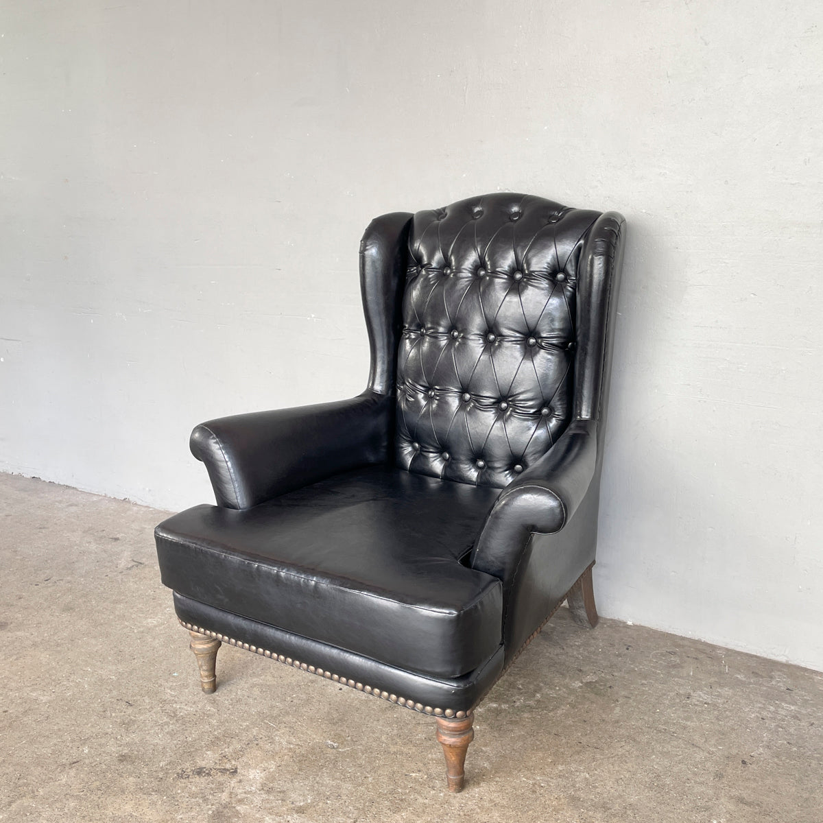 Black PU Tufted Wing Chair