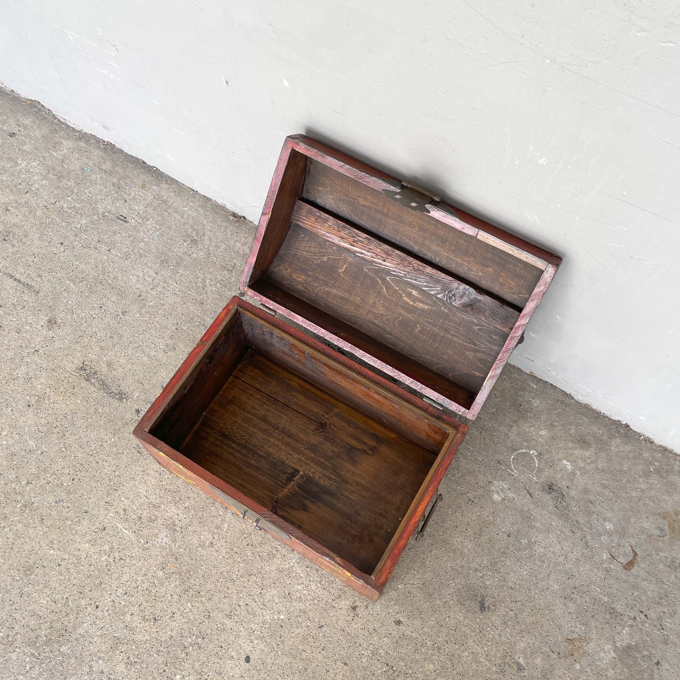 Red Lacquered Elm Butterfly Chest Box