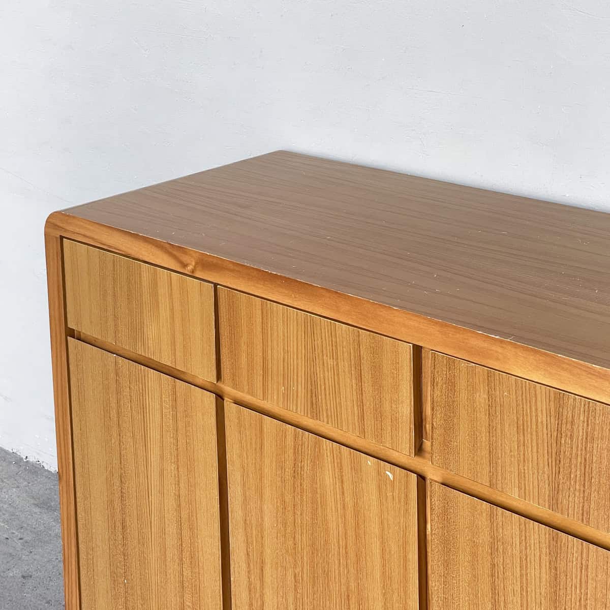 4-Door Curved Corner Wooden Sideboard