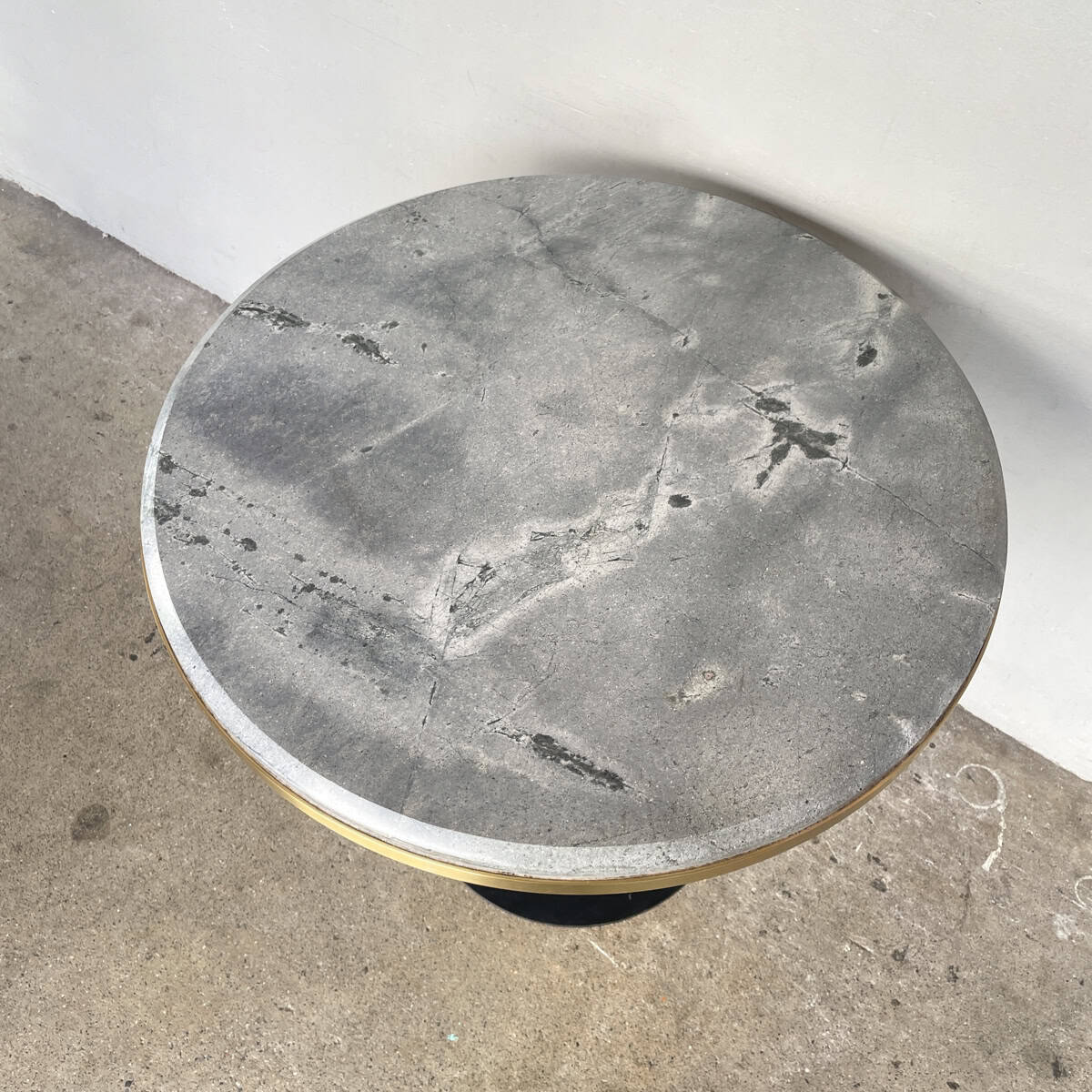 Round Marble Bistro Table (ø74cm)