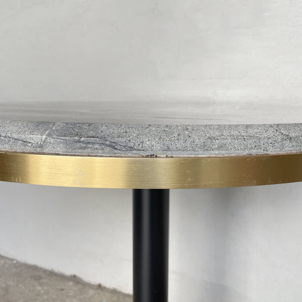 Round Marble Bistro Table (ø74cm)